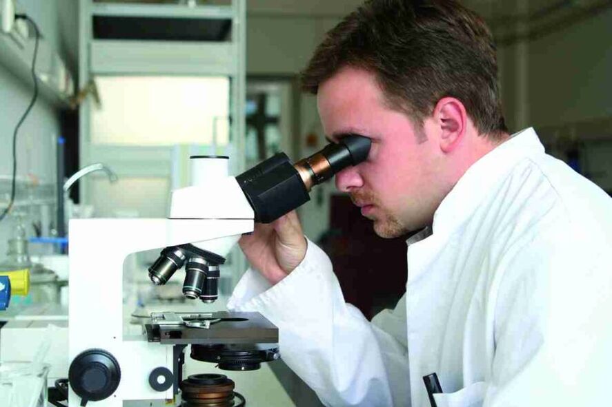 laboratórna diagnostika plesní nechtov na nohách