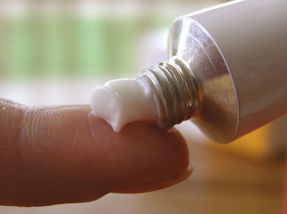 masť na liečbu plesní nechtov